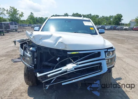 2017 Chevrolet Tahoe Premier z USA, uszkodzony, nr VIN 1GNSKCKC8HR246739